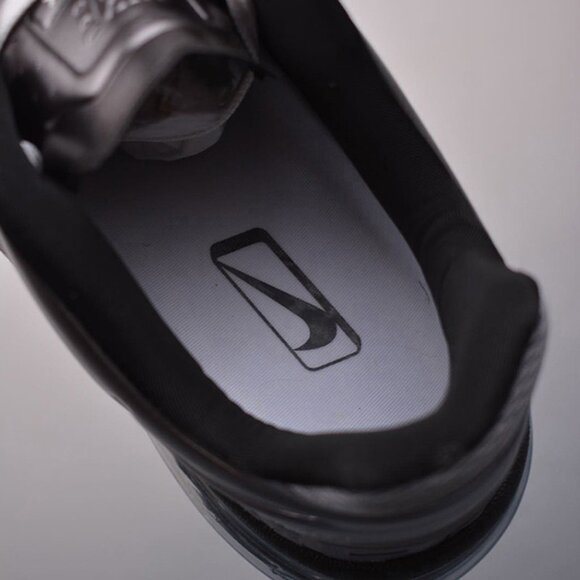 Nike Air Max 2013 Men's Shoes Silver - Picture 2 of 9